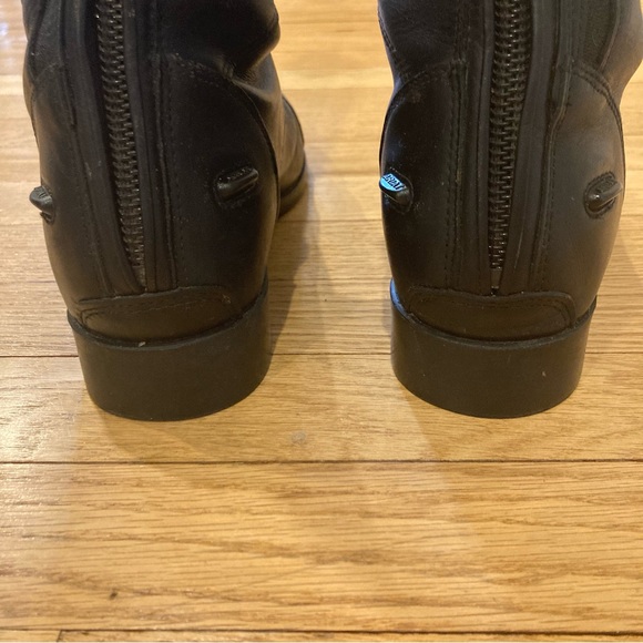 Ariat tall riding boots - Picture 4 of 16